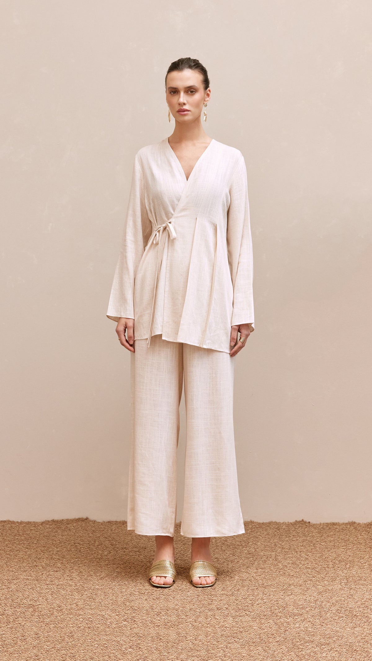 tyra woman linen set oatmeal 1