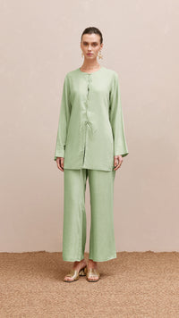 jolie woman linen set sage