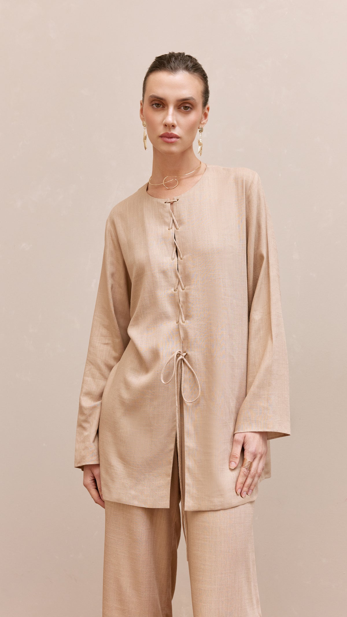 jolie woman linen set brown 2