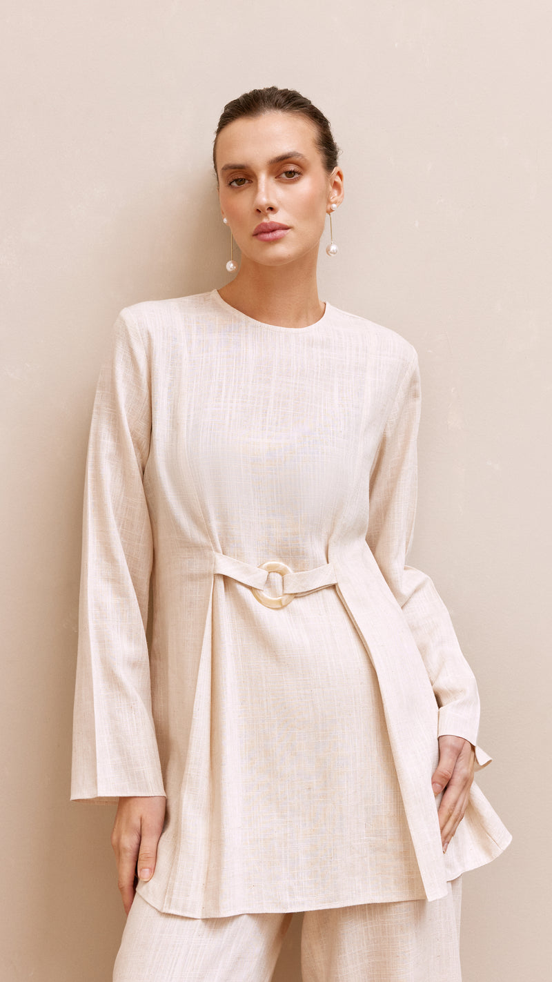 evie woman linen set oatmeal 2