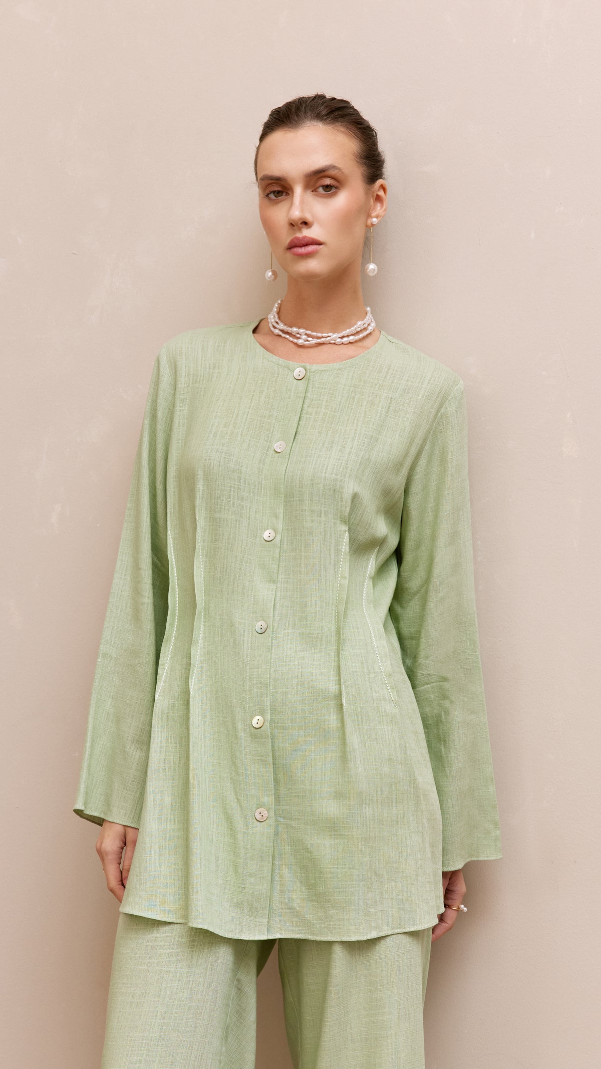 brielle woman linen set green 2