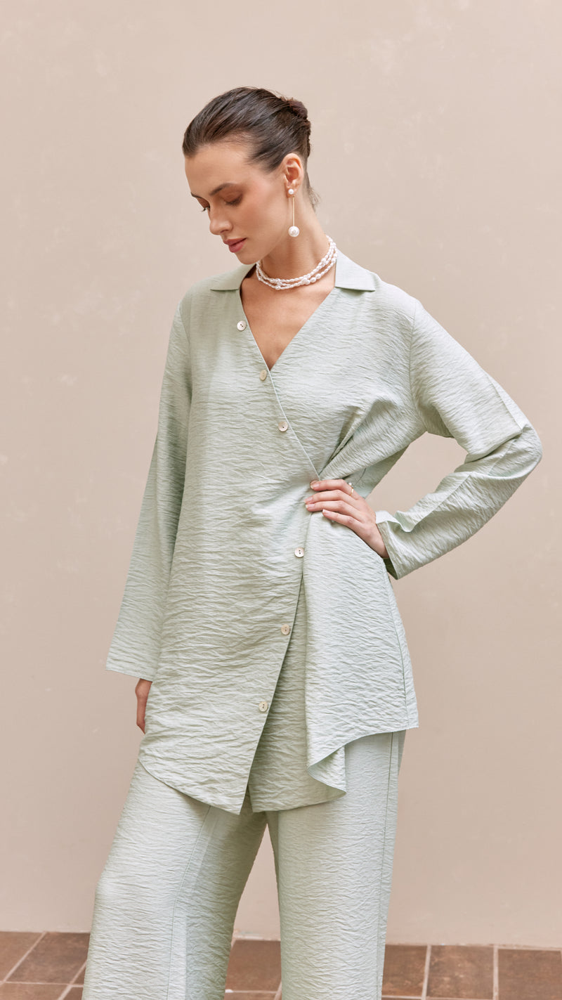 audrina woman linen set pistachio 2