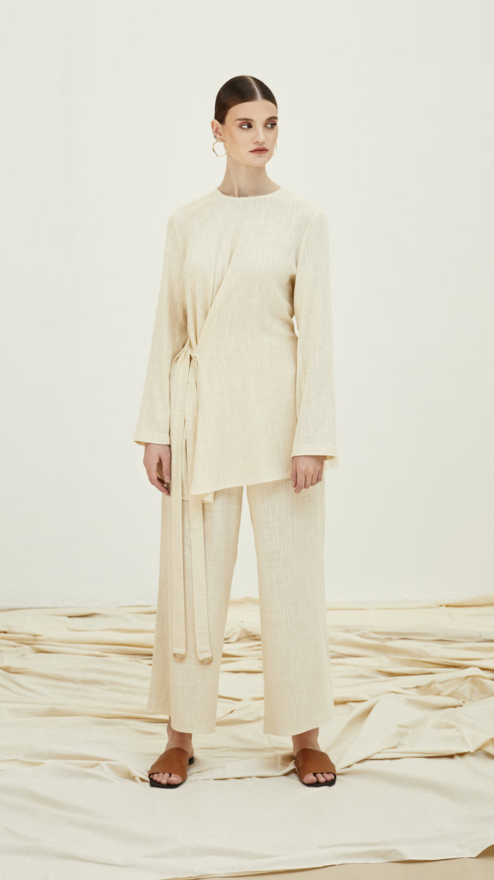 adelyn woman linen set oatmeal