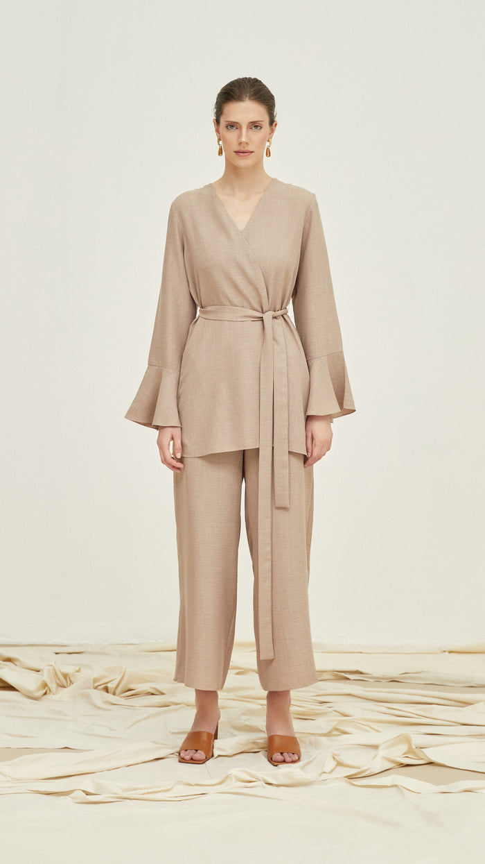 ellie woman linen set beige