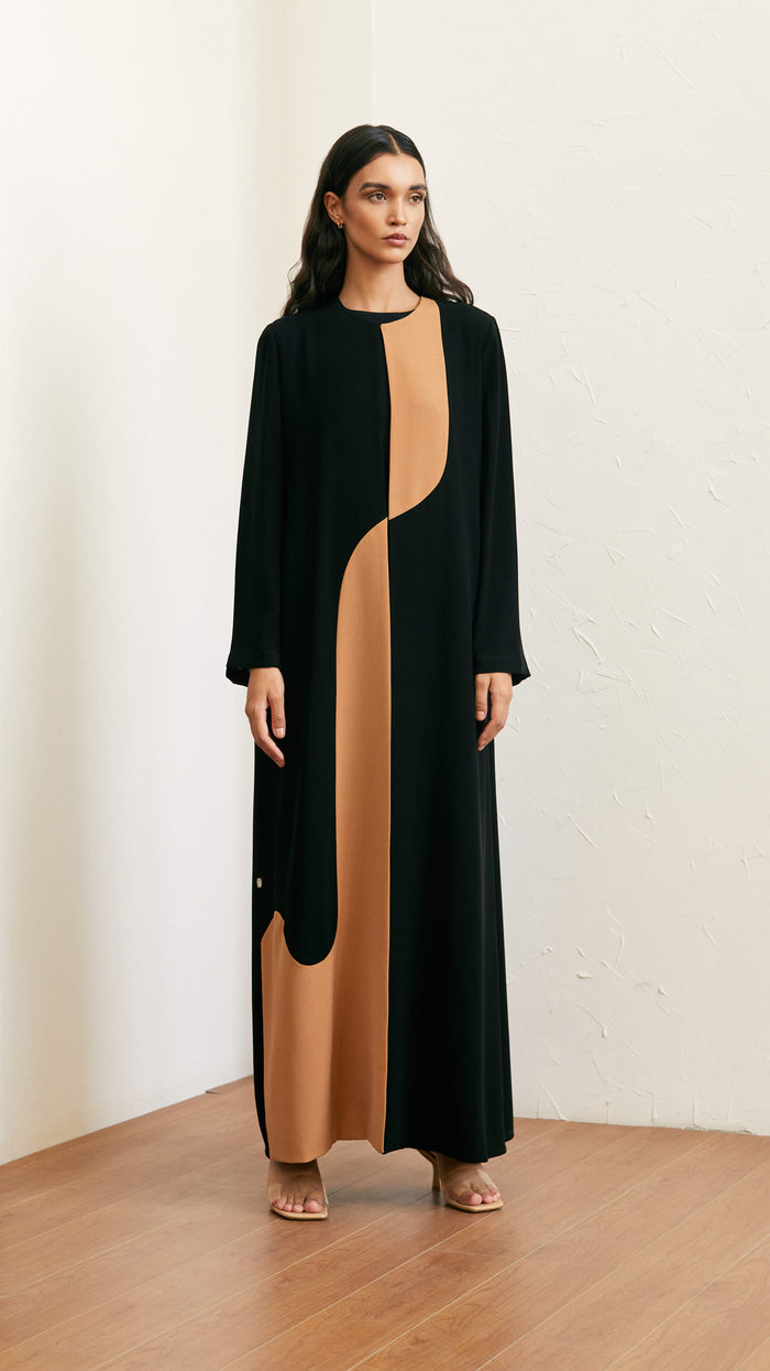 عباية سوداء فخمة لاتينا