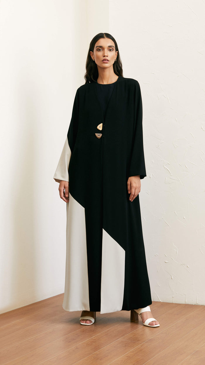 عباية سوداء فخمة صوبرا