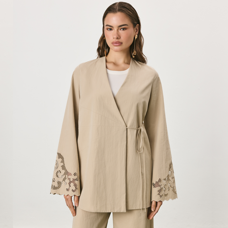Why More Women Are Choosing Luxury Modest Fashion: A New Era of Elegance