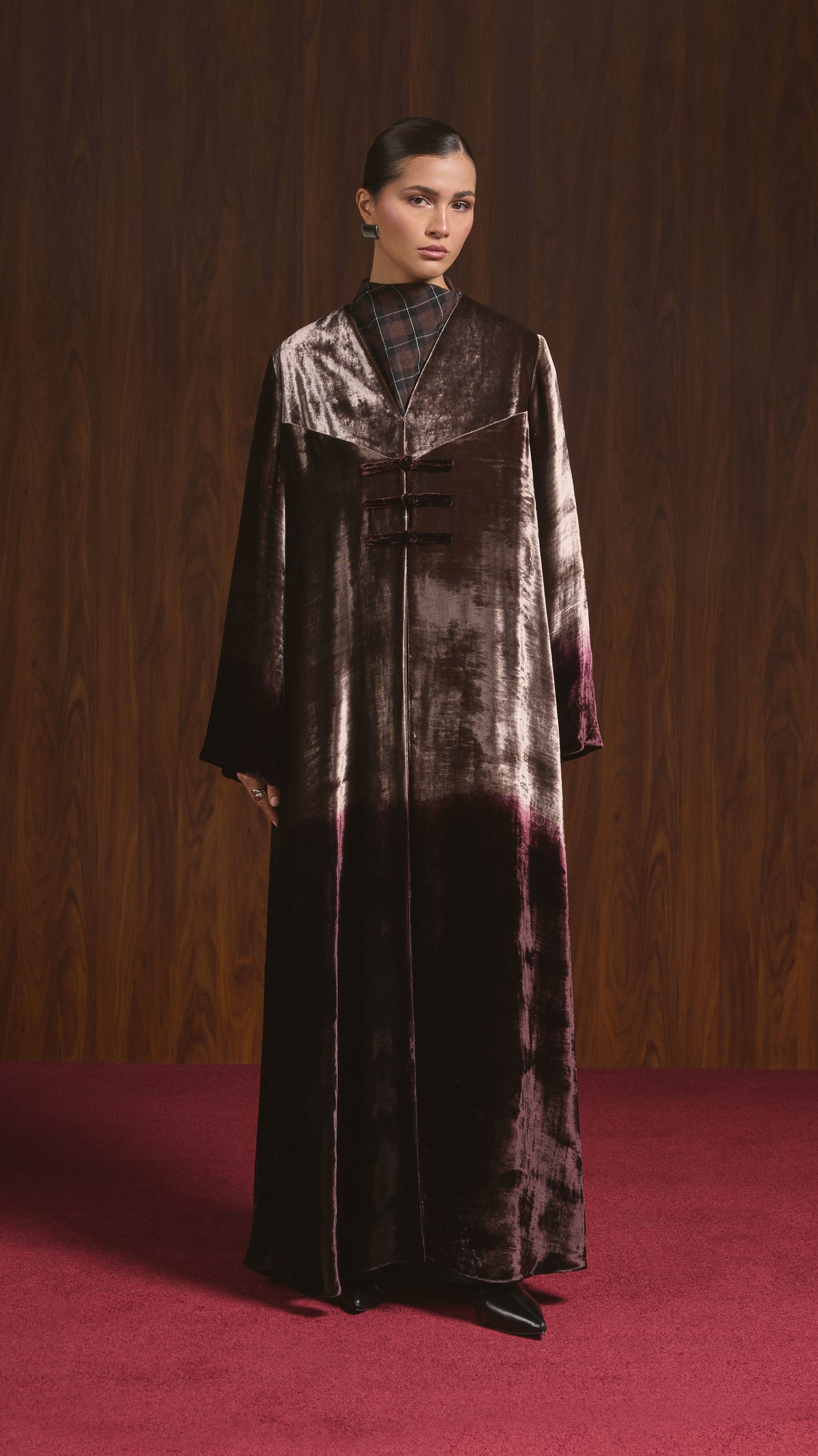 LEONIE ABAYA