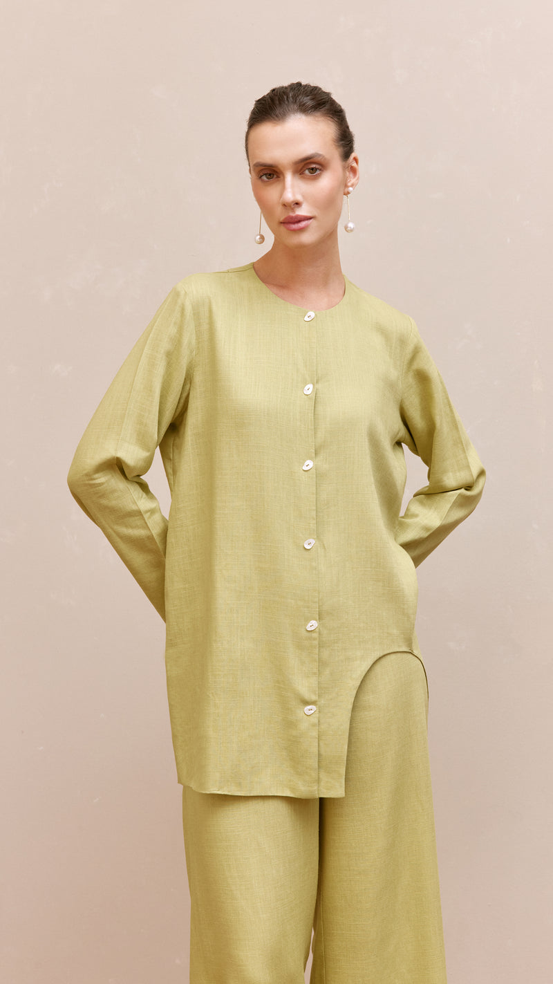 minica woman linen set green 2