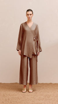 sadie woman linen set brown