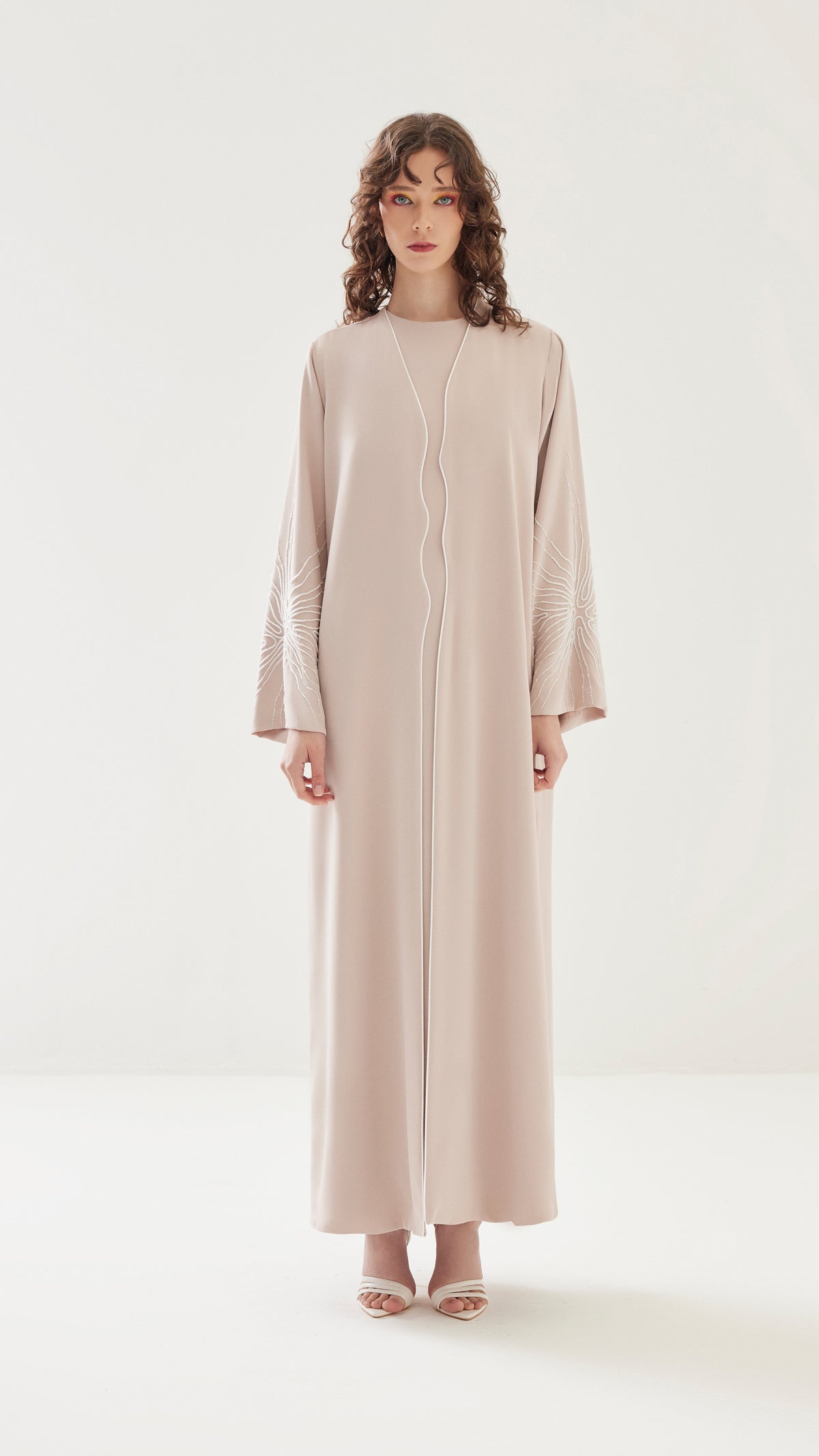 LESLY ABAYA