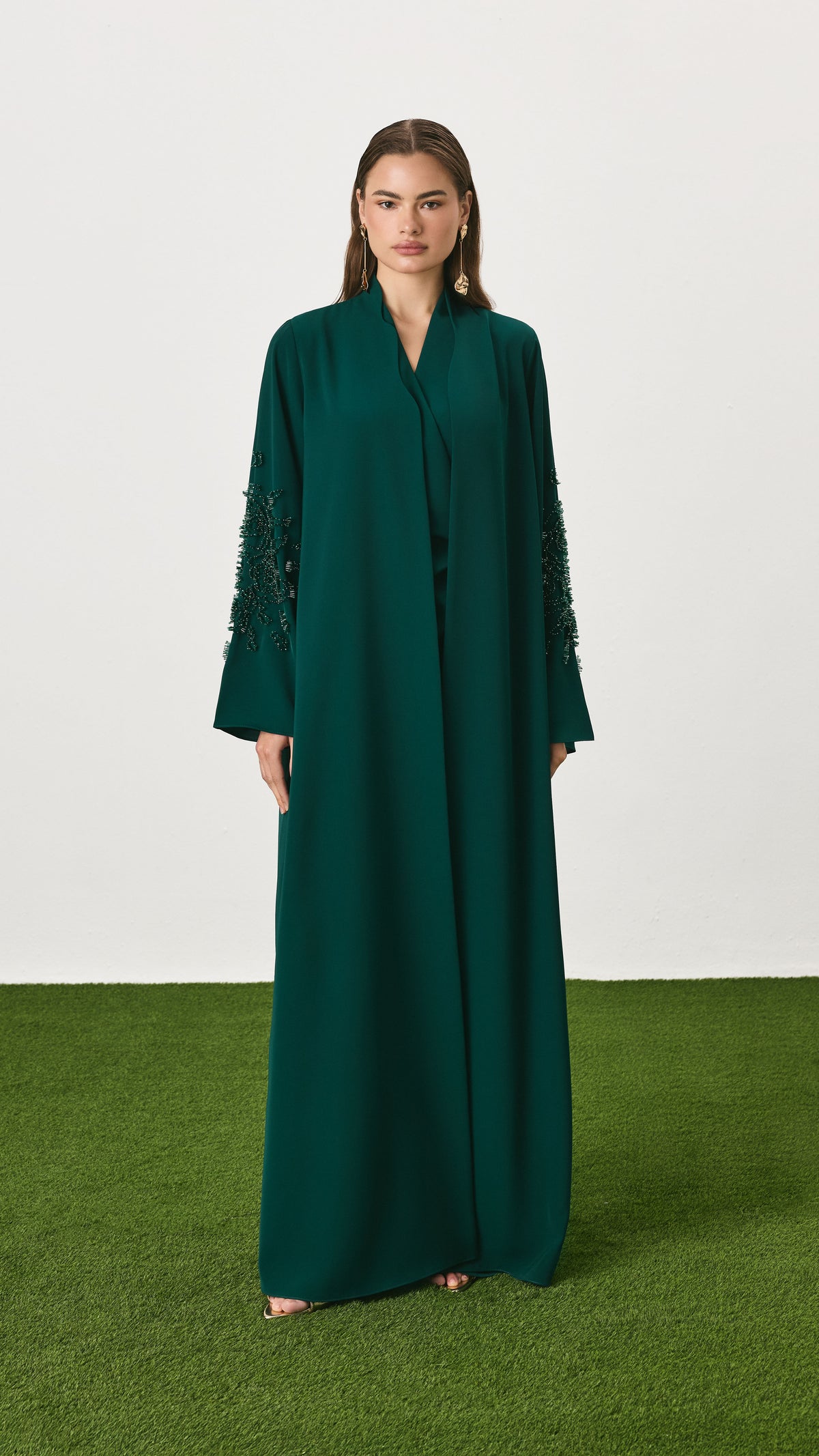 CLARA ABAYA