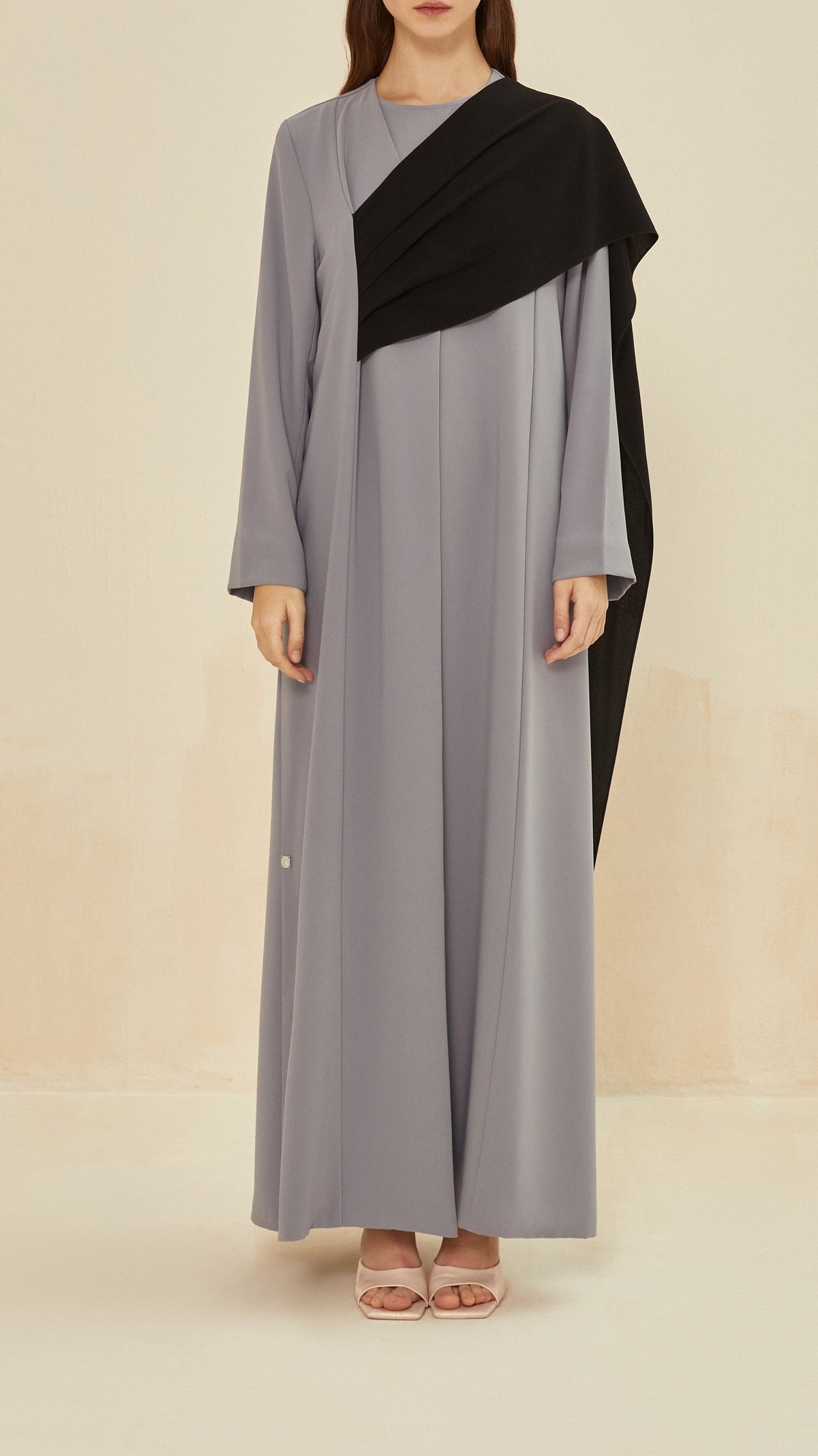 طقم عباية مايا
