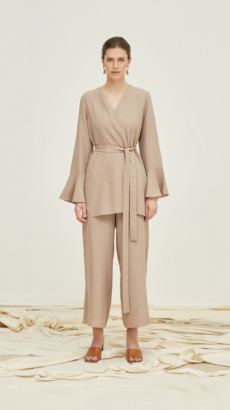 ellie woman linen set beige